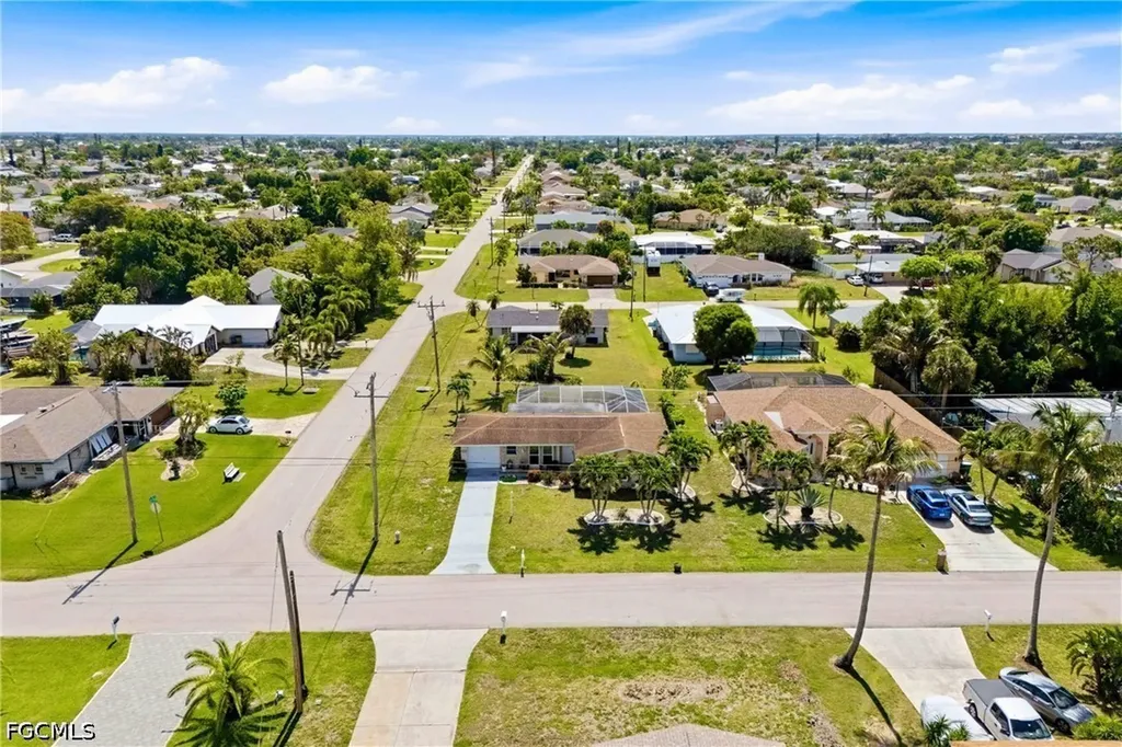 3419 SE 4th Place Cape Coral FL 33904