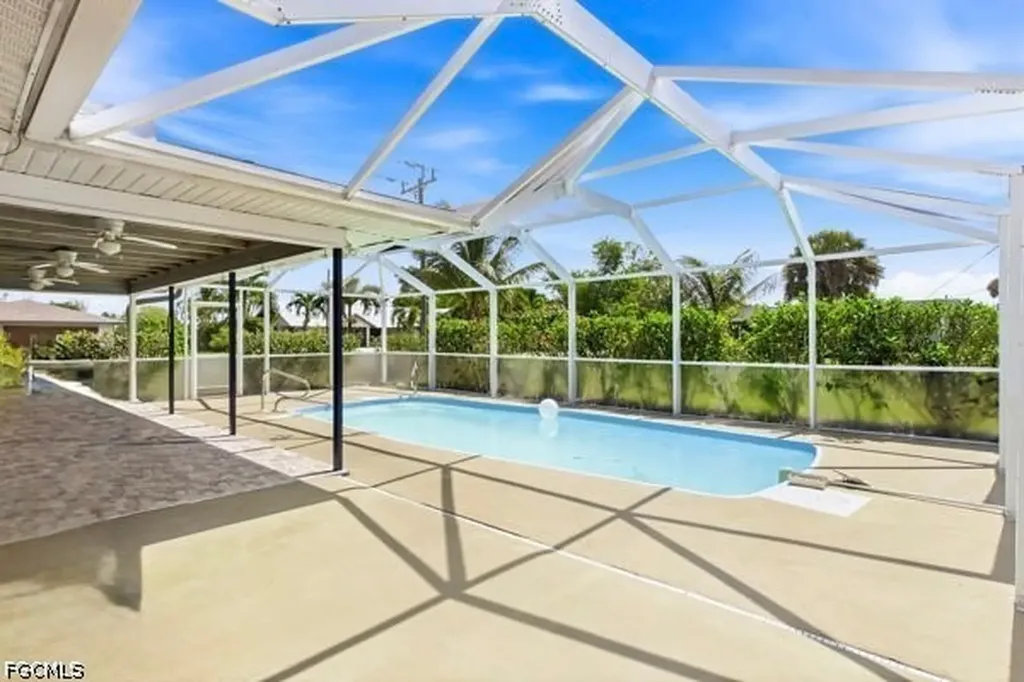 3419 SE 4th Place Cape Coral FL 33904
