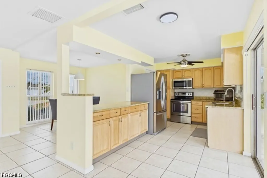 3419 SE 4th Place Cape Coral FL 33904