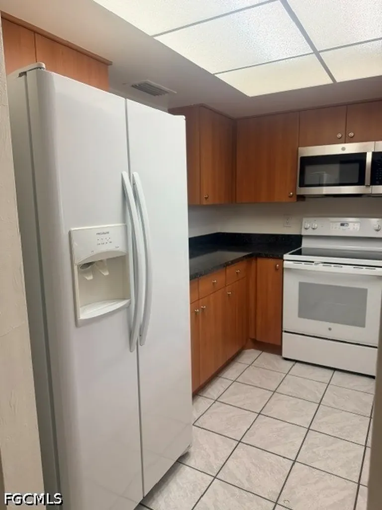 1318 SE 40th Terrace Cape Coral FL 33904