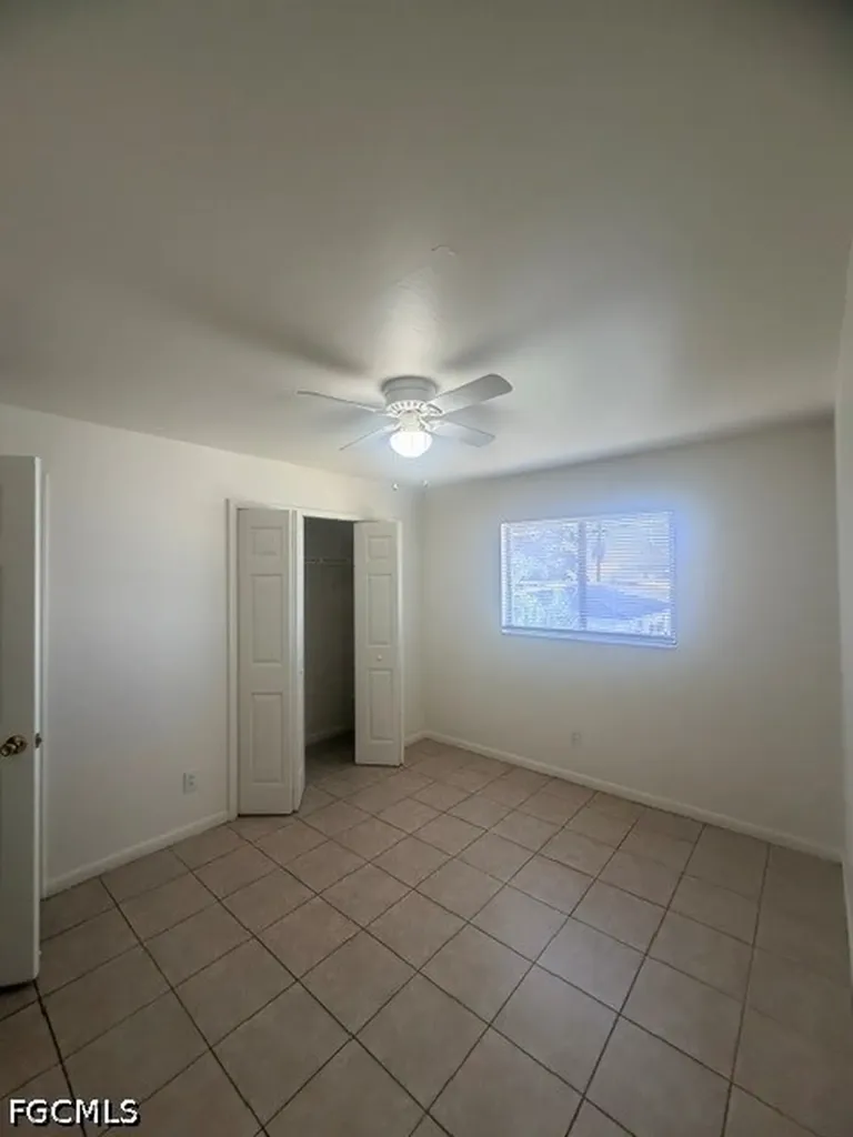 1318 SE 40th Terrace Cape Coral FL 33904