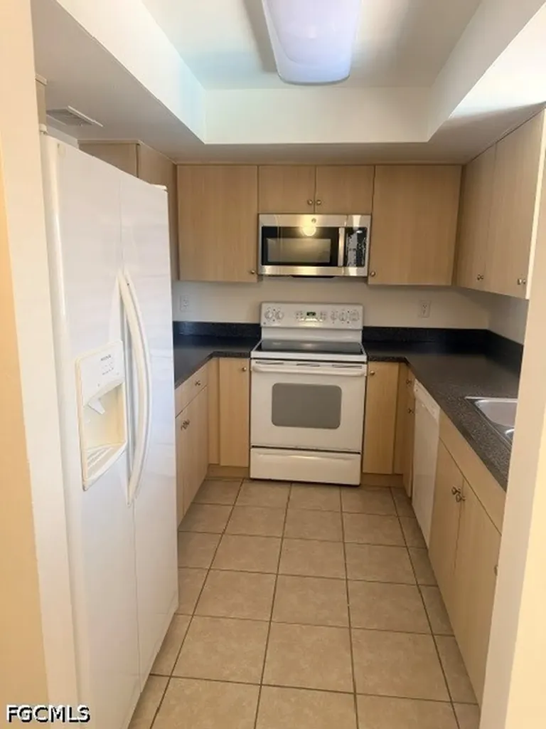 1318 SE 40th Terrace Cape Coral FL 33904