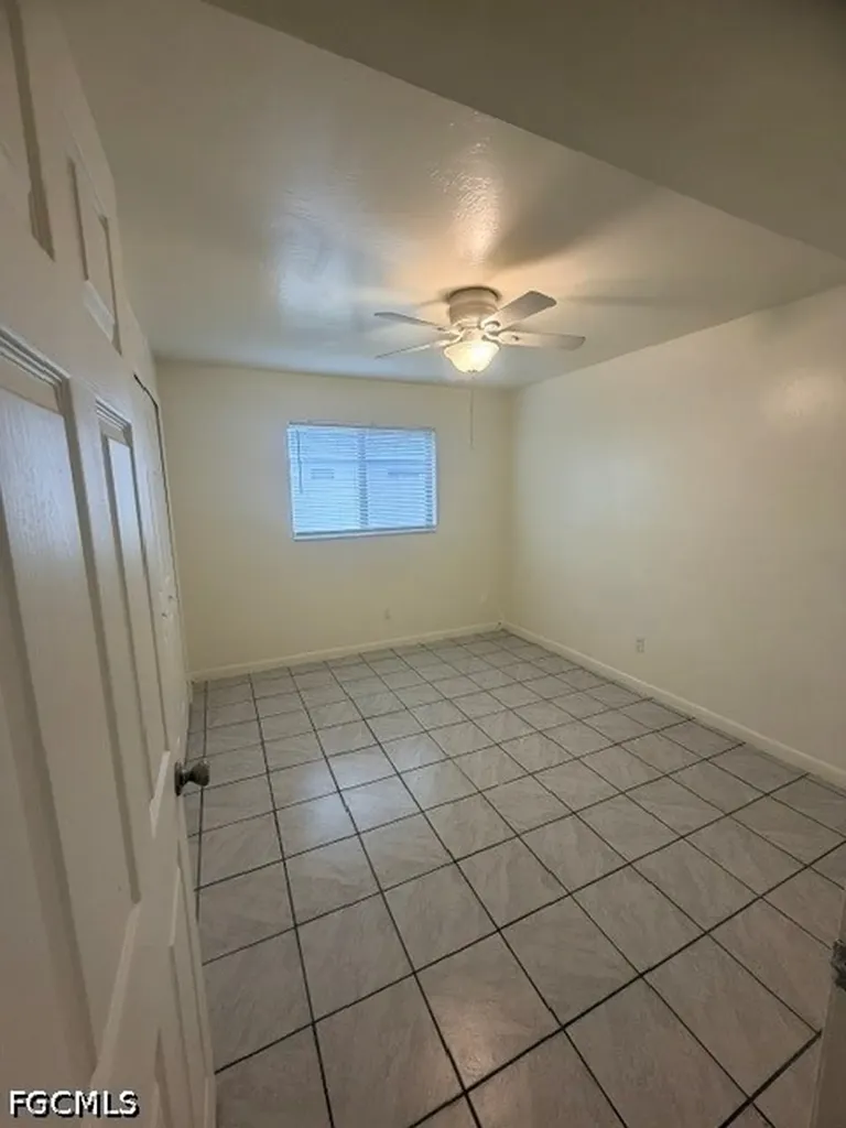 1318 SE 40th Terrace Cape Coral FL 33904