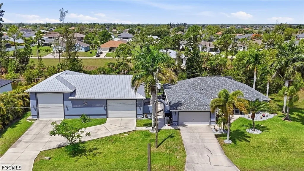 4304 NE 23rd Place Cape Coral FL 33909