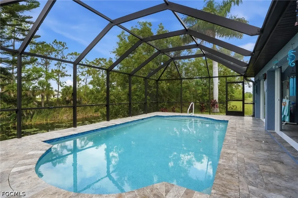 4304 NE 23rd Place Cape Coral FL 33909