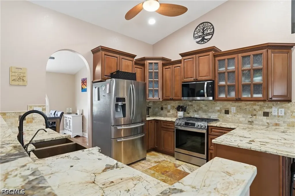 4304 NE 23rd Place Cape Coral FL 33909