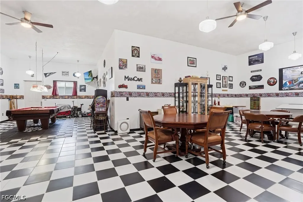4304 NE 23rd Place Cape Coral FL 33909