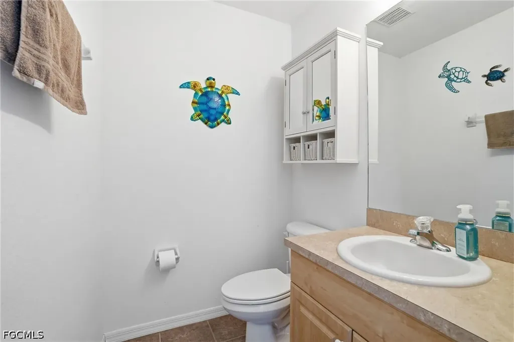 4304 NE 23rd Place Cape Coral FL 33909