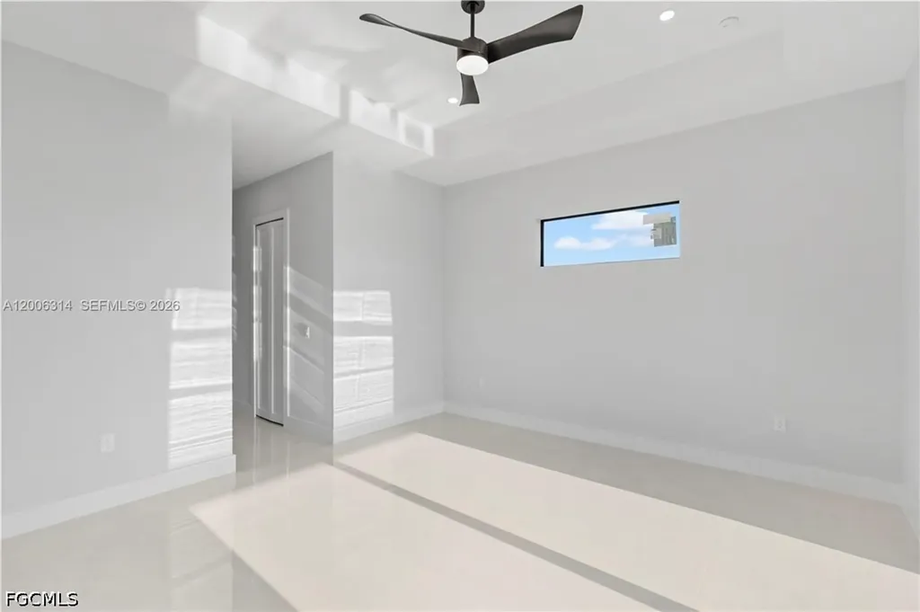 628 Chiquita Boulevard N Cape Coral FL 33993