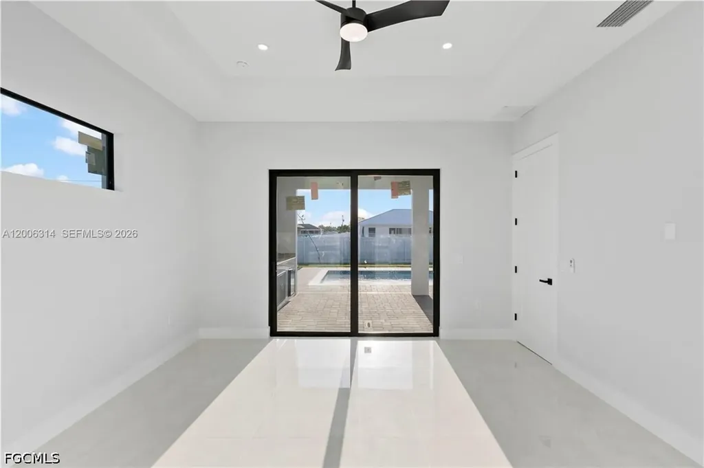 628 Chiquita Boulevard N Cape Coral FL 33993