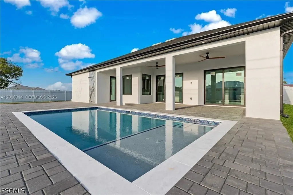 628 Chiquita Boulevard N Cape Coral FL 33993