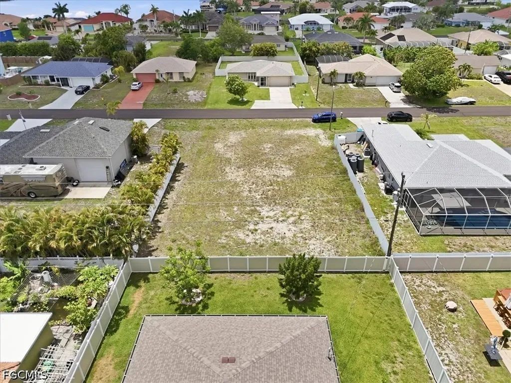 4215 SW 9th Place Cape Coral FL 33914