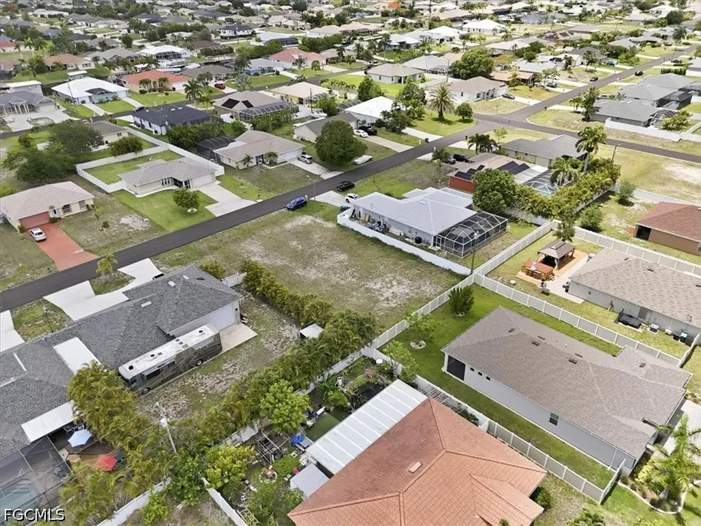 4215 SW 9th Place Cape Coral FL 33914