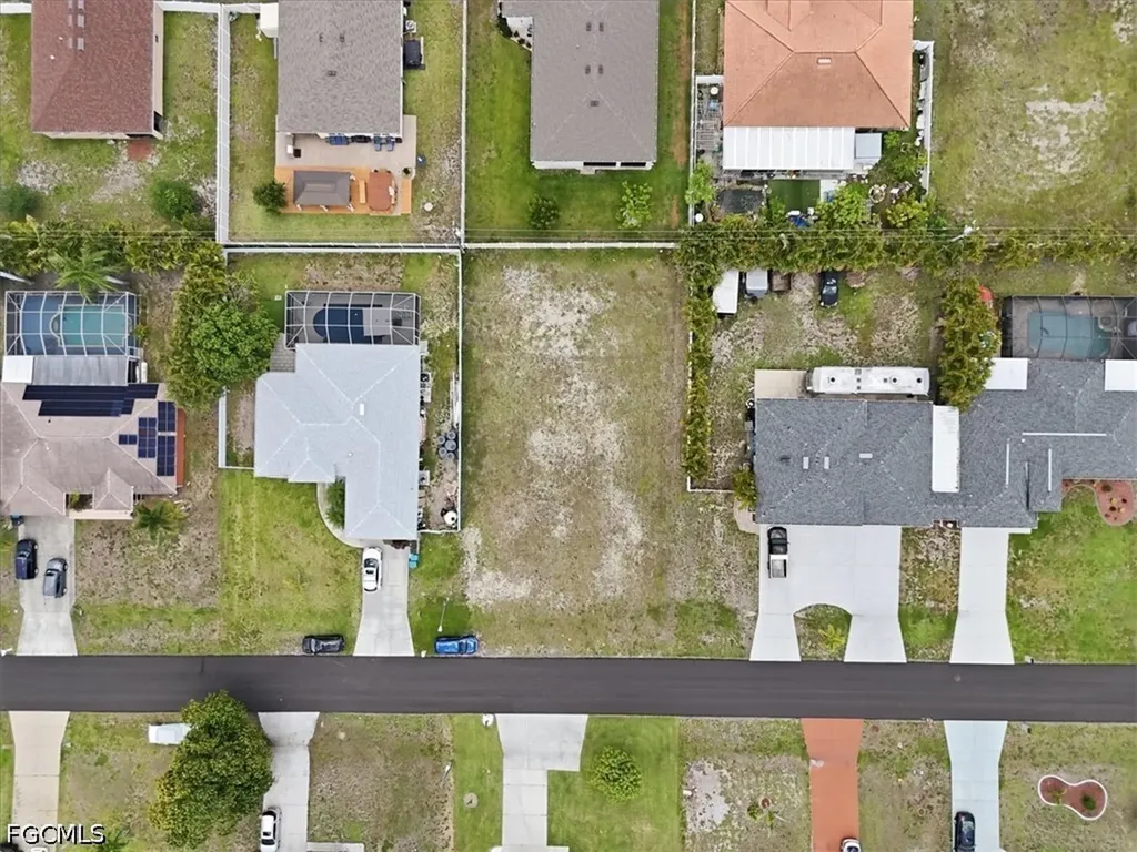 4215 SW 9th Place Cape Coral FL 33914