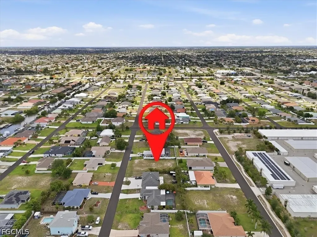 4215 SW 9th Place Cape Coral FL 33914