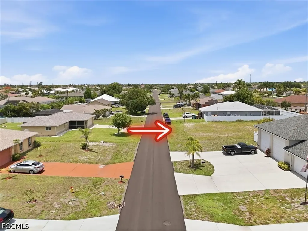 4215 SW 9th Place Cape Coral FL 33914
