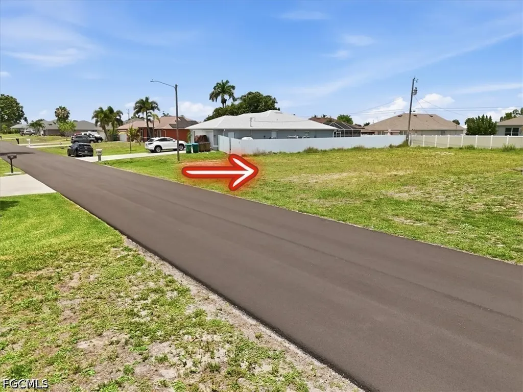 4215 SW 9th Place Cape Coral FL 33914