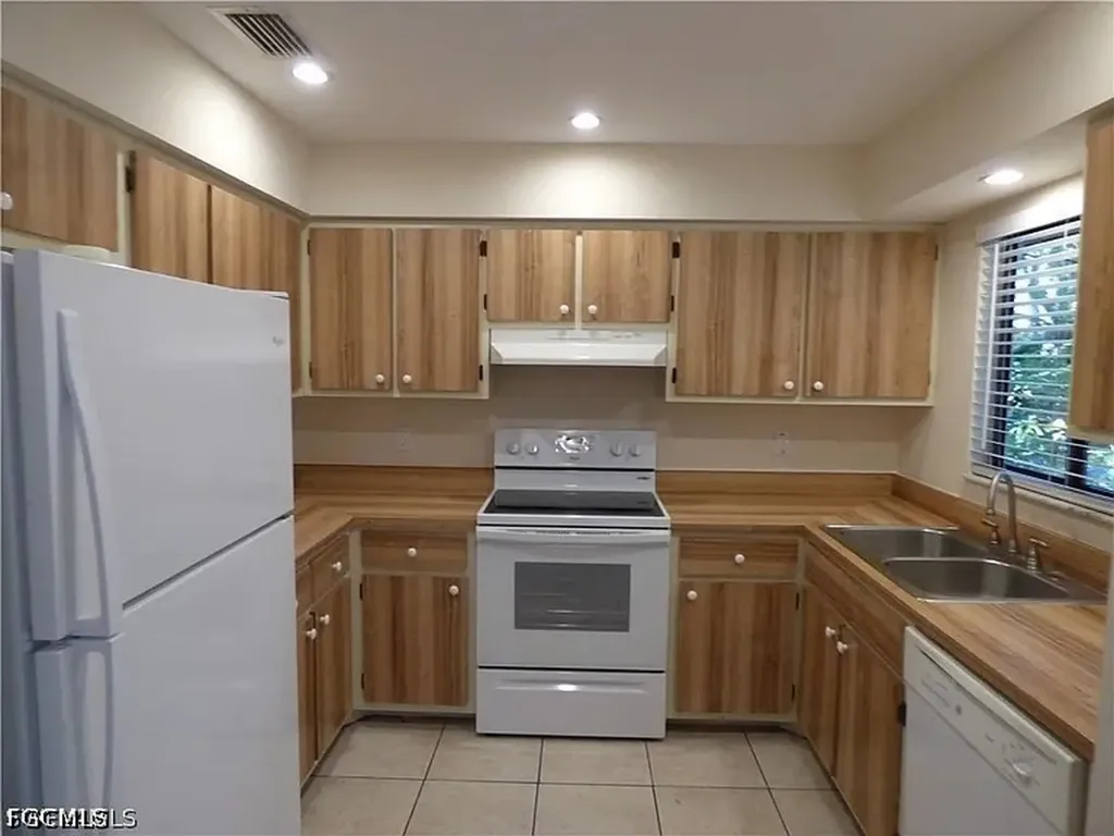 17225 Johnston Drive Fort Myers FL 33967