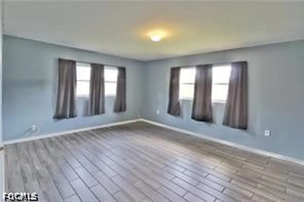 150 Brooks Road North Fort Myers FL 33917