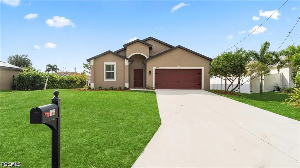 2928 NW 27th Street Cape Coral FL 33993