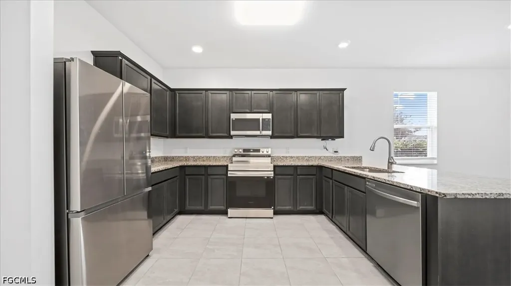 2928 NW 27th Street Cape Coral FL 33993