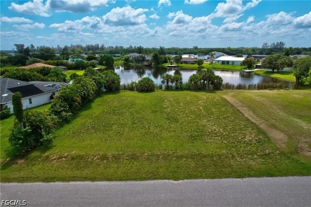 17091 Waters Edge Circle North Fort Myers FL 33917