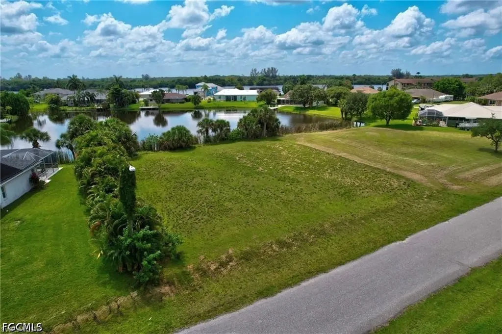17091 Waters Edge Circle North Fort Myers FL 33917