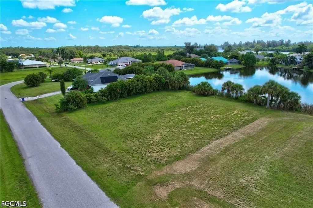 17091 Waters Edge Circle North Fort Myers FL 33917