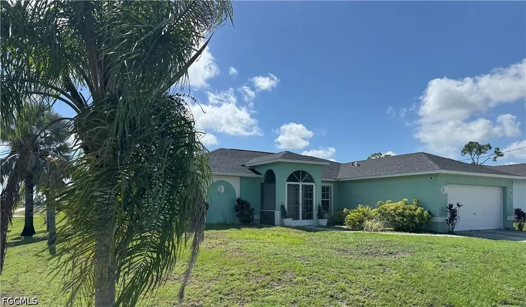 2311 El Dorado Boulevard N Cape Coral FL 33993