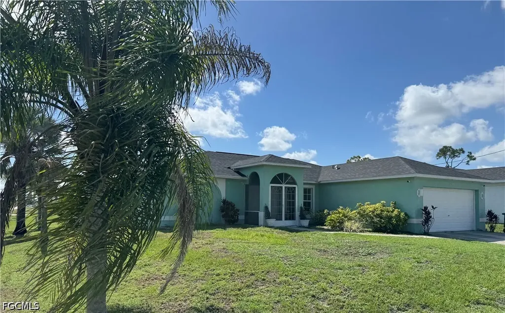 2311 El Dorado Boulevard N Cape Coral FL 33993