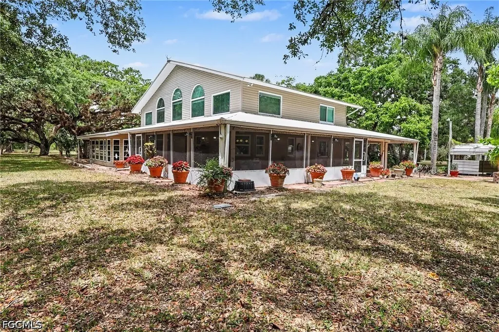 3079 Frontier Circle Labelle FL 33935