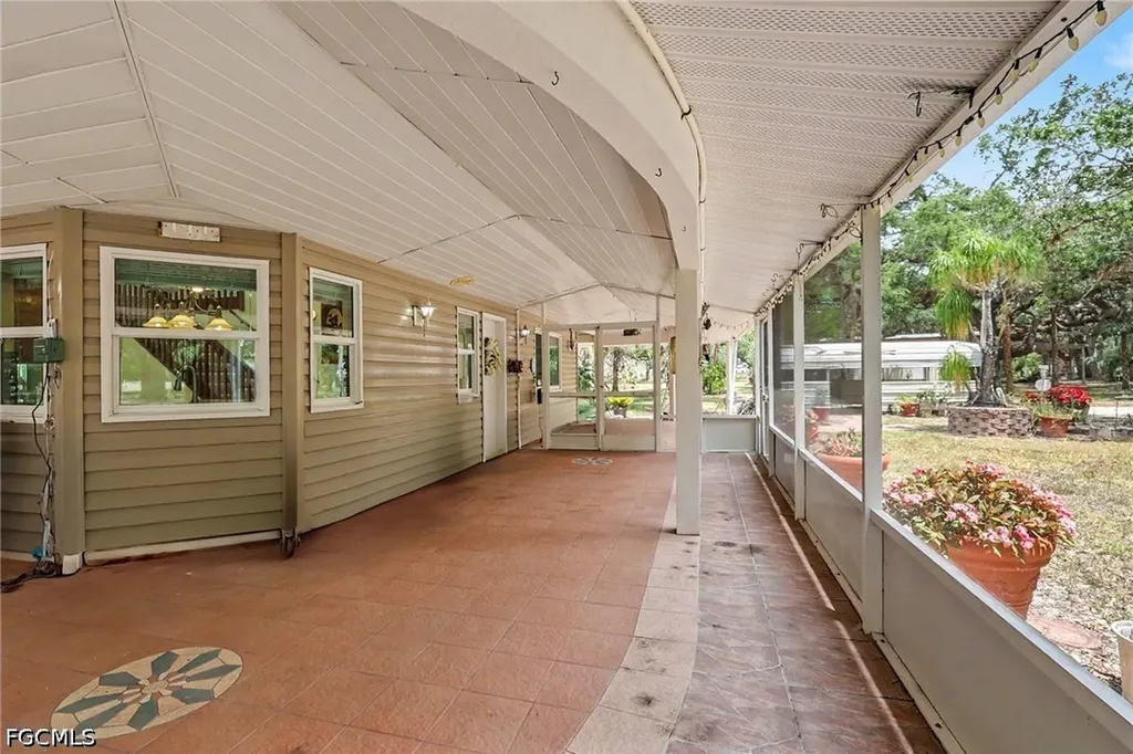 3079 Frontier Circle Labelle FL 33935