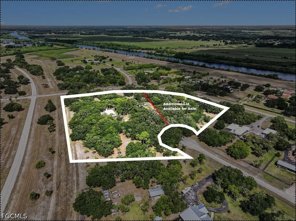 3079 Frontier Circle Labelle FL 33935