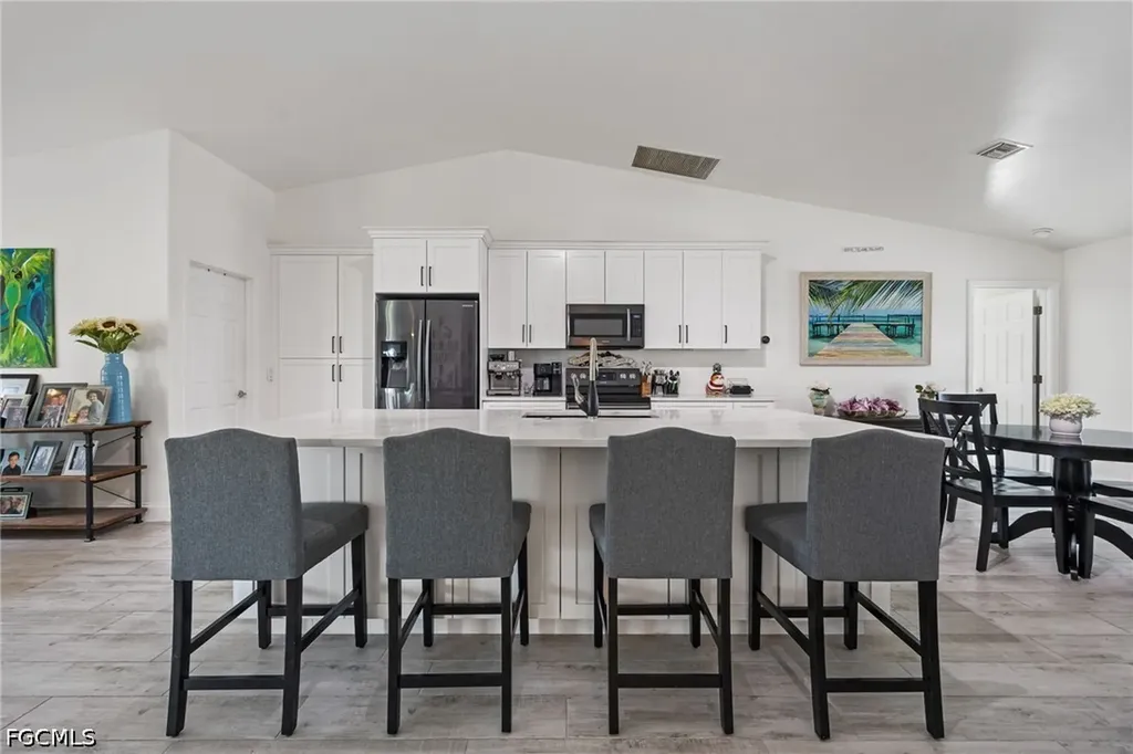 2017 SE 17th Place Cape Coral FL 33990