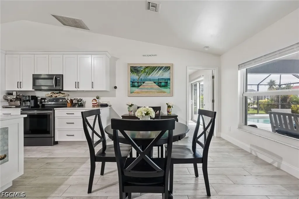 2017 SE 17th Place Cape Coral FL 33990