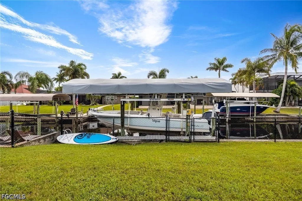 2017 SE 17th Place Cape Coral FL 33990