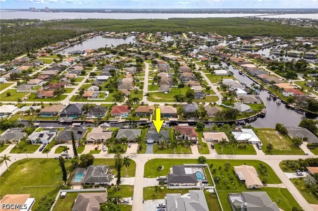 2017 SE 17th Place Cape Coral FL 33990