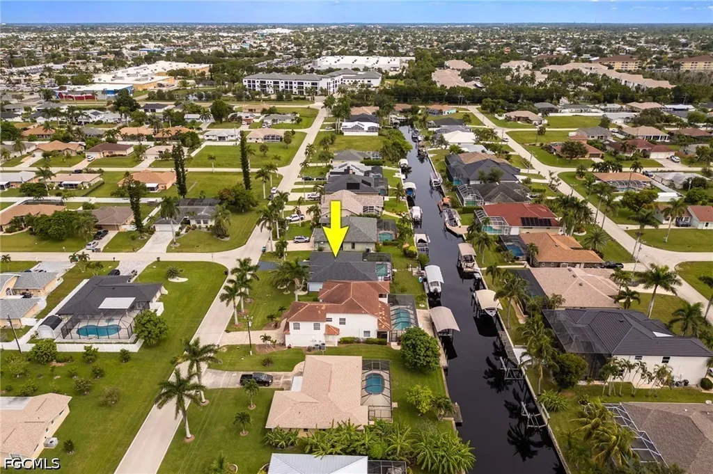 2017 SE 17th Place Cape Coral FL 33990