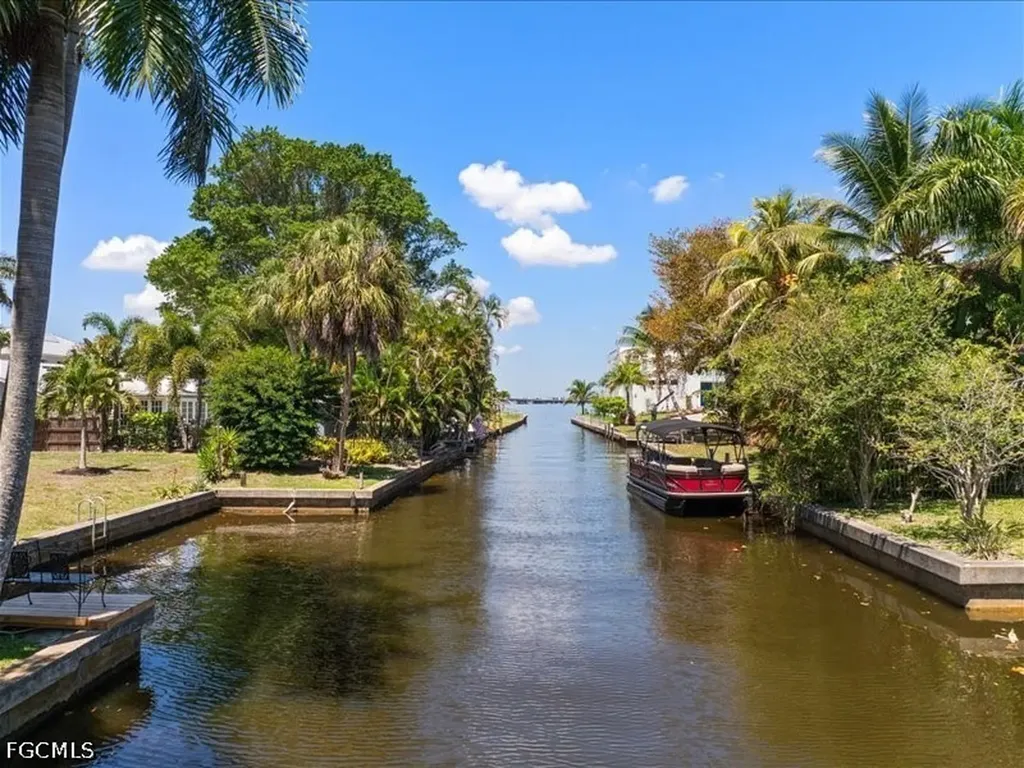 1229 Carlene Avenue S Fort Myers FL 33901