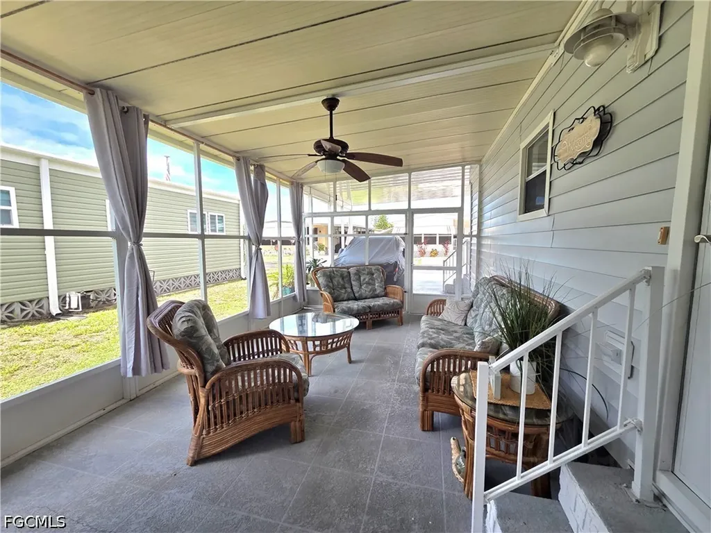 575 Winning Way North Fort Myers FL 33917