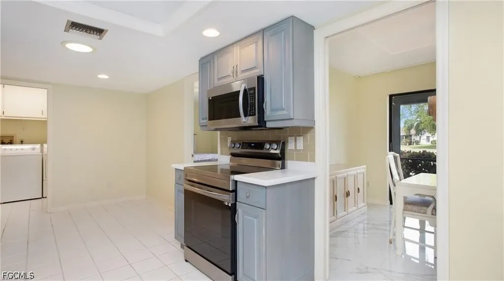 319 Reynolds Court Naples FL 34112