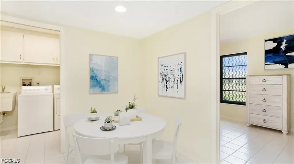 319 Reynolds Court Naples FL 34112