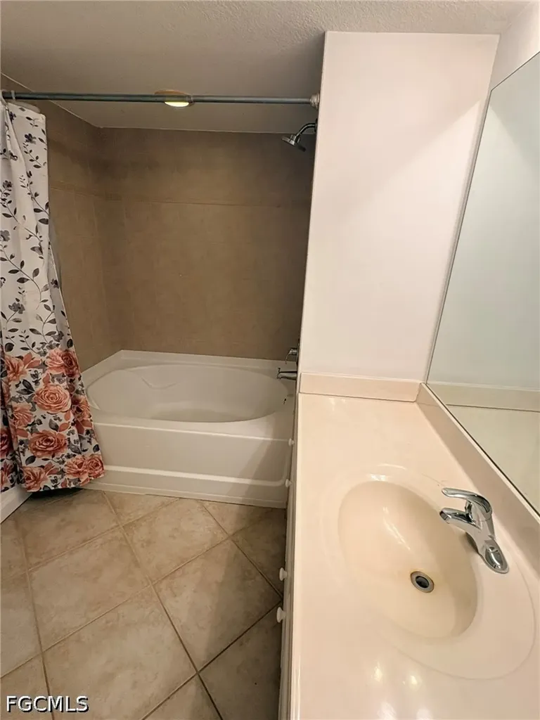 4127 Residence Drive Fort Myers FL 33901