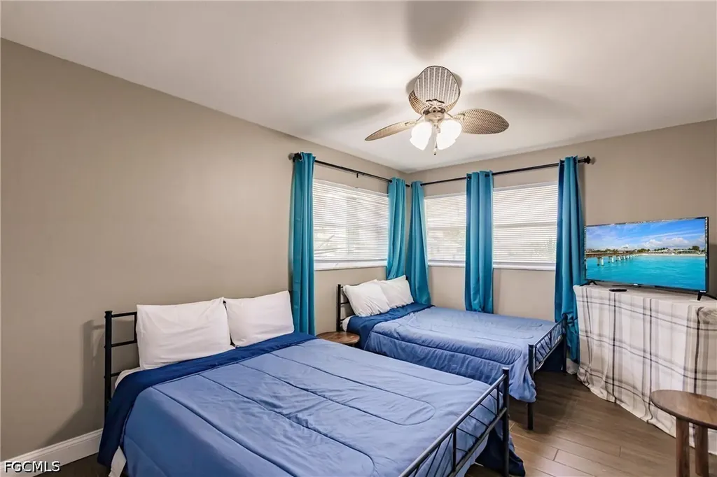 1305 SE 32nd Street Cape Coral FL 33904