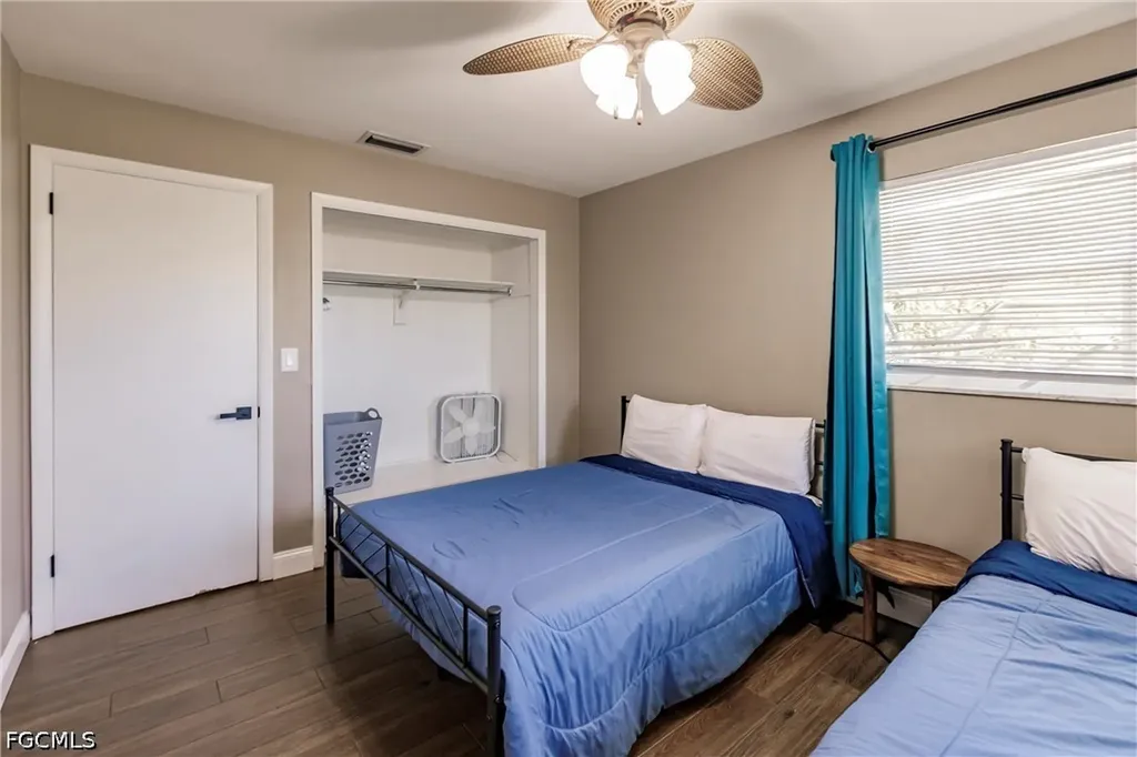 1305 SE 32nd Street Cape Coral FL 33904