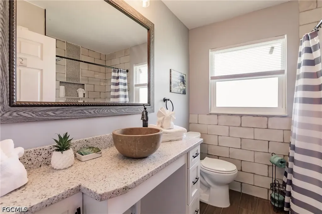 1305 SE 32nd Street Cape Coral FL 33904