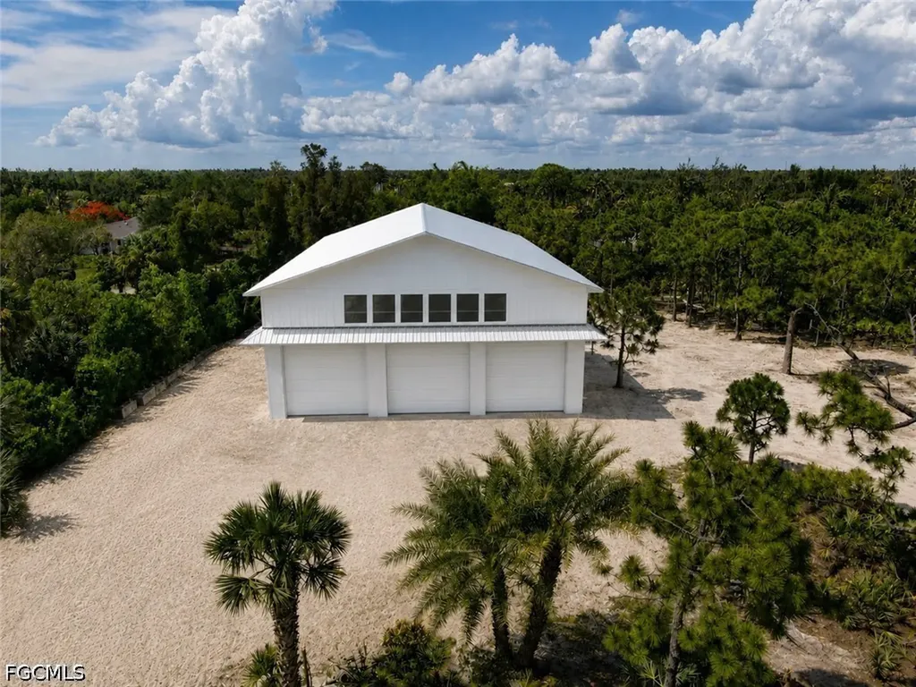 6690 Pineland Road Bokeelia FL 33922