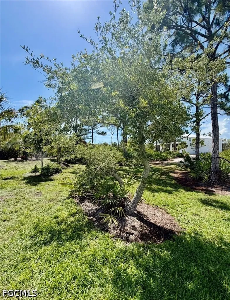 6690 Pineland Road Bokeelia FL 33922