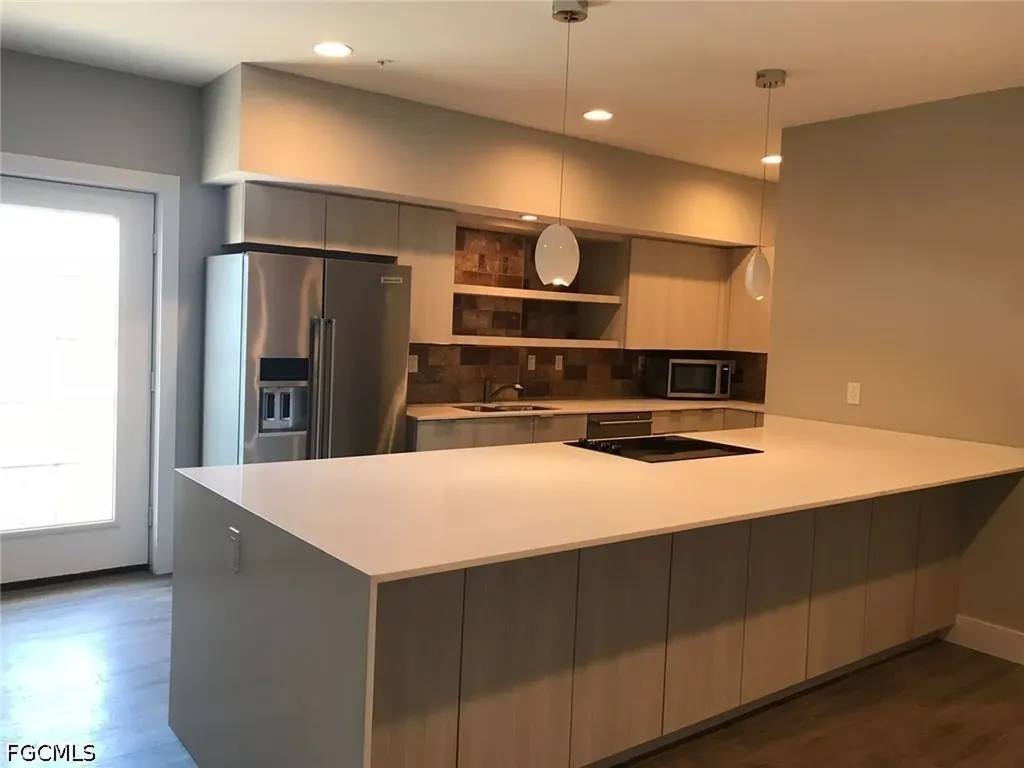 4645 SE 11th Place Cape Coral FL 33904