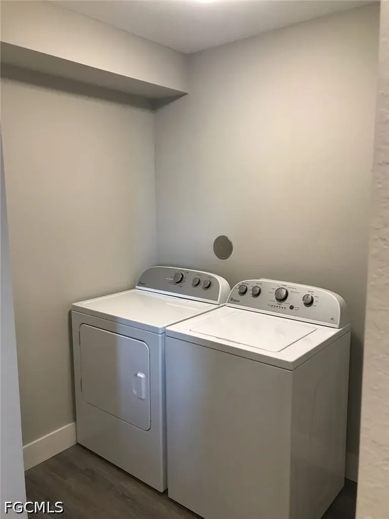 4645 SE 11th Place Cape Coral FL 33904